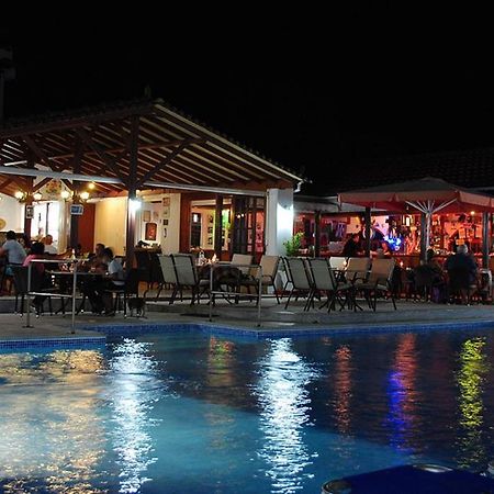 Golden Beach コウコウナリス エクステリア 写真